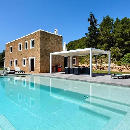 With Pool Sant Joan בית נופש סן ז'ואן דה לבריג'ה